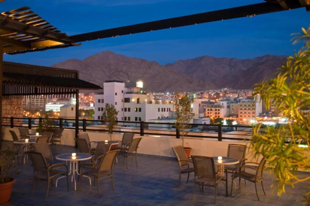 Day Inn Hotel & Suites, Áqaba 4*,  Jordania