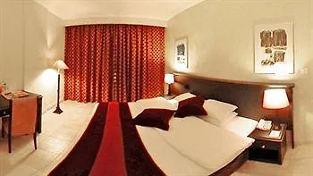 Day Inn Hotel & Suites, Акаба