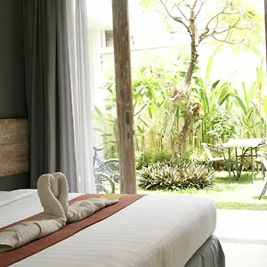 https://sugiras-living.ubudhotelsnow.com