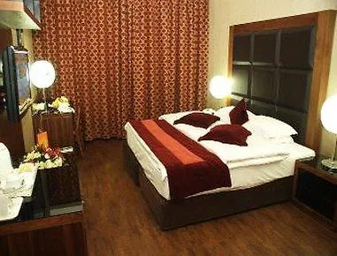 Day Inn Hotel & Suites, Aqaba 4*,